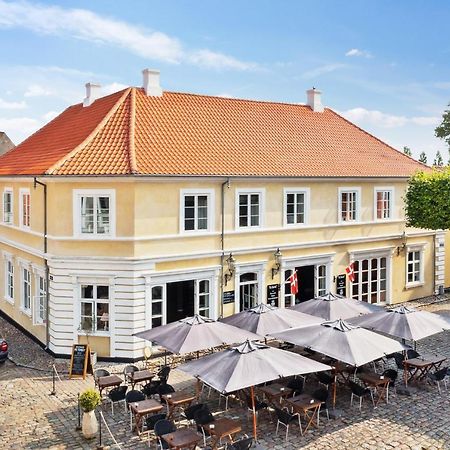 Hotel Pa Torvet Ærøskøbing 外观 照片