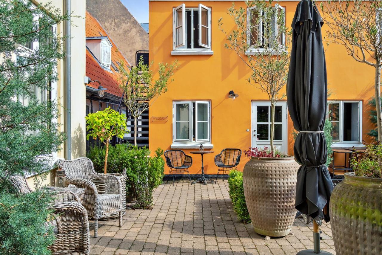 Hotel Pa Torvet Ærøskøbing 外观 照片