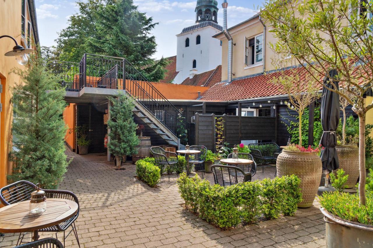 Hotel Pa Torvet Ærøskøbing 外观 照片