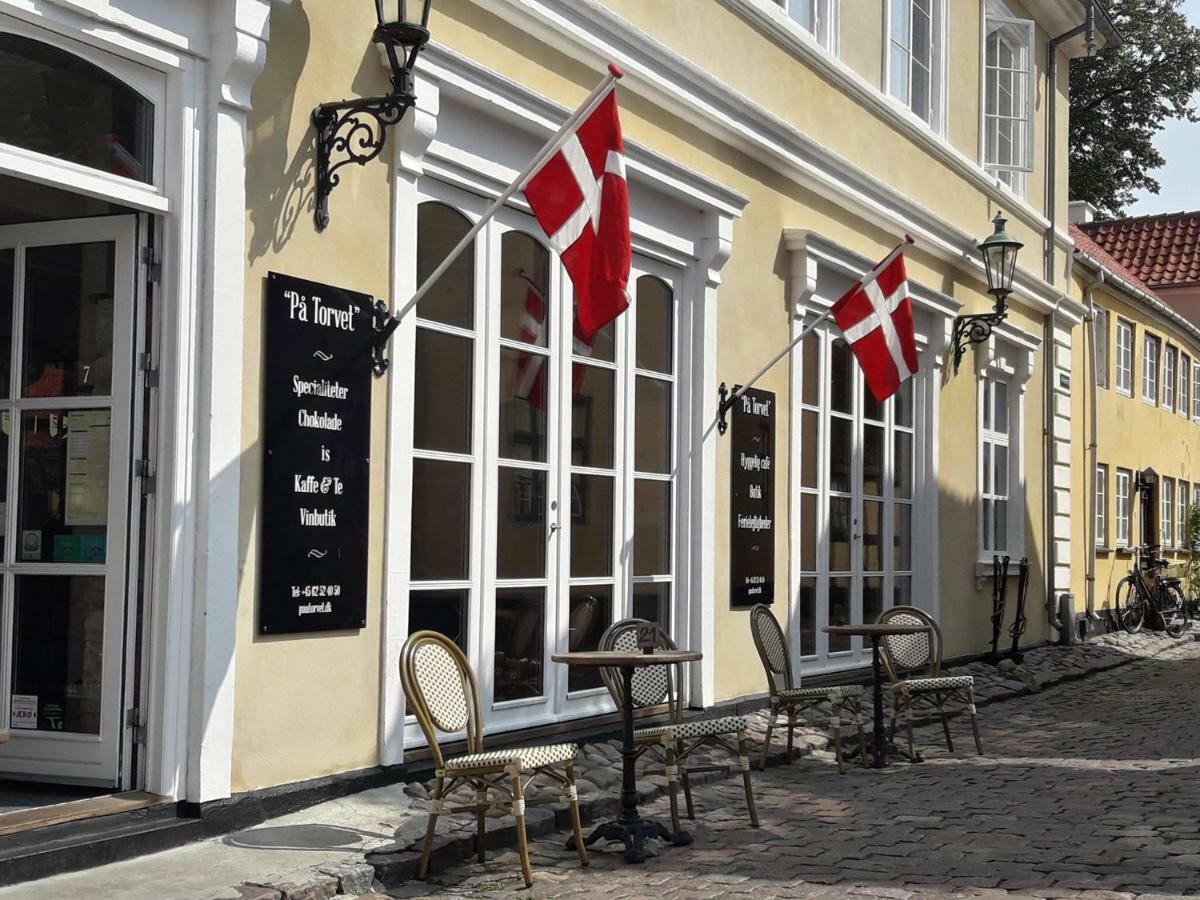 Hotel Pa Torvet Ærøskøbing 外观 照片