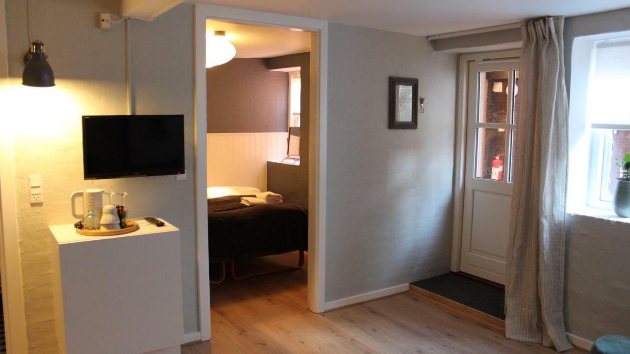 Hotel Pa Torvet Ærøskøbing 外观 照片